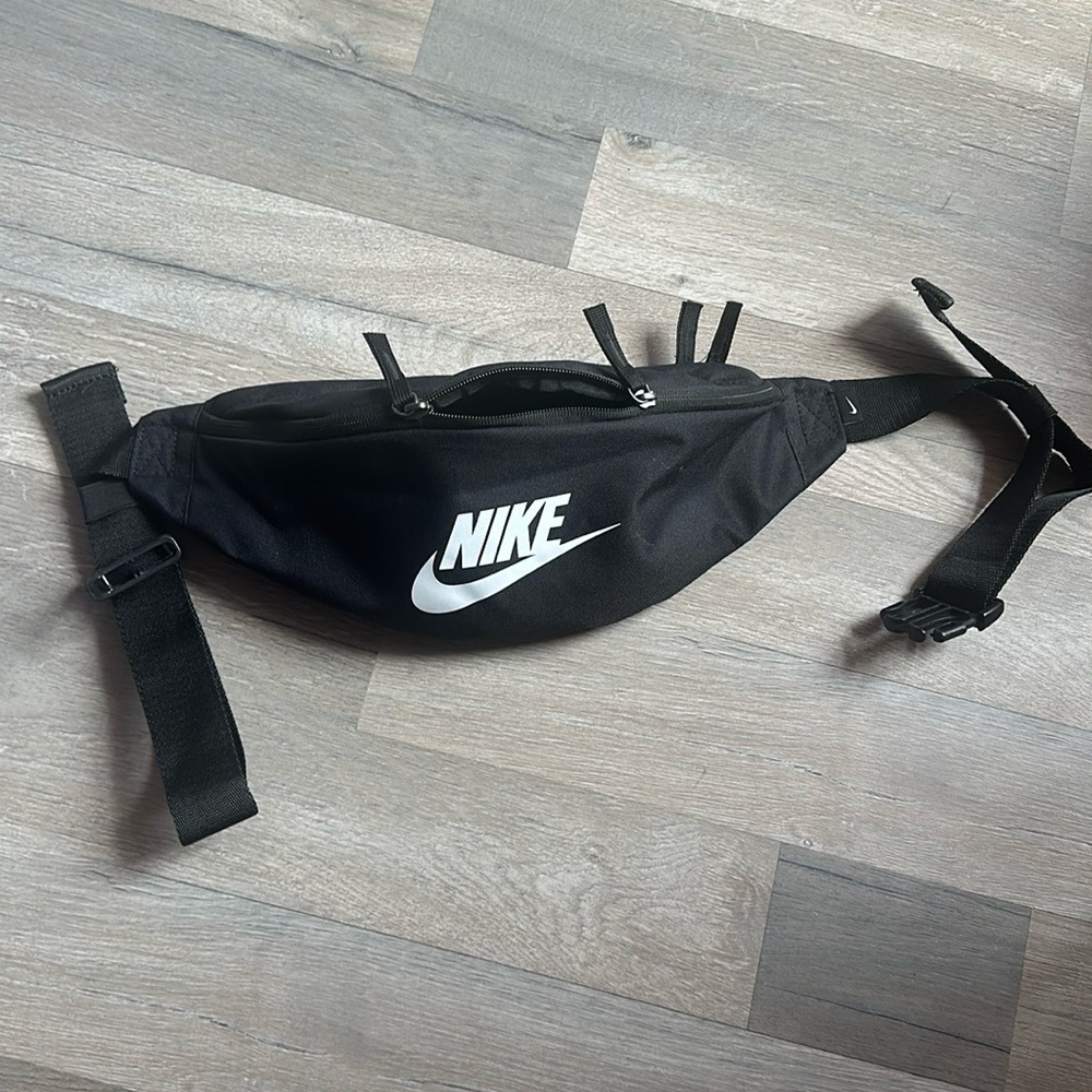 Nike fanny pack